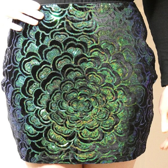 Mini Pencil Skirt Black Green Size XS Sequins Flower H&M Party Unique Vintage - Picture 3 of 9